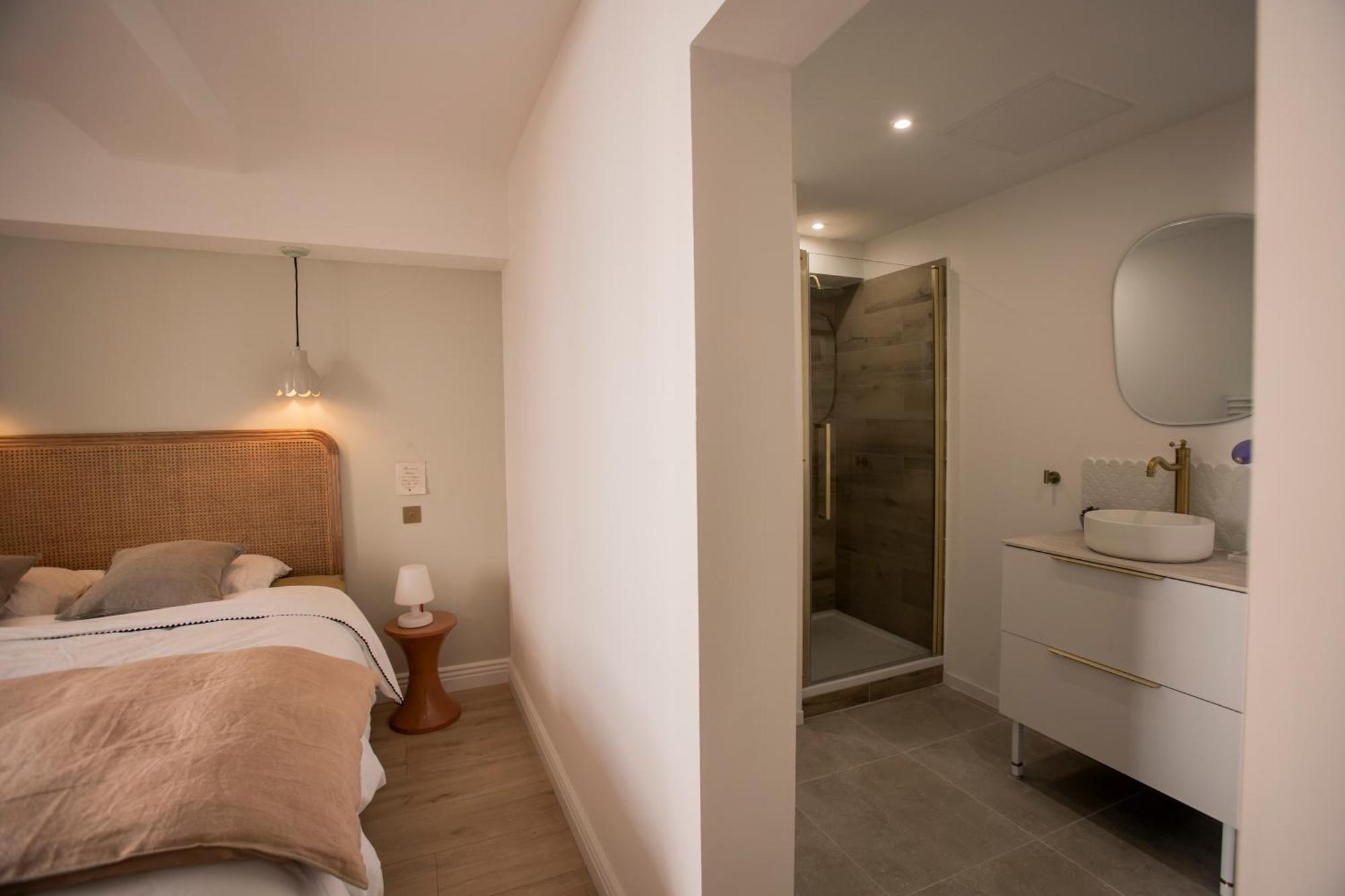 Appartement Coup De Coeur Centre Village Et Plage Climatise 3 Etoiles Terra Cigala Bandol Esterno foto